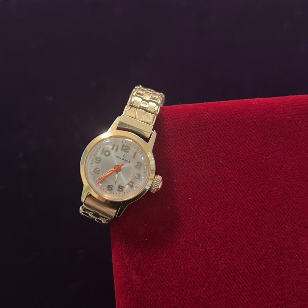 Vintage Women's Helbros MOP Analog Ladies Watch